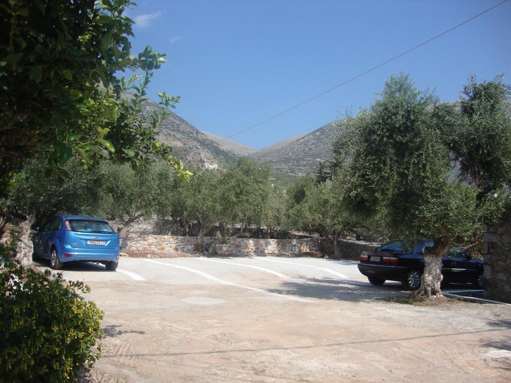 Kafiona Guesthouse Pírgos Dhiroú 외부 사진