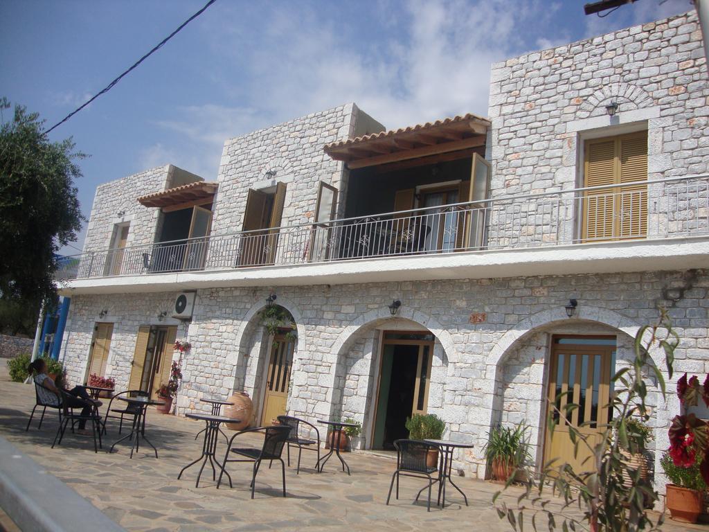 Kafiona Guesthouse Pírgos Dhiroú 외부 사진