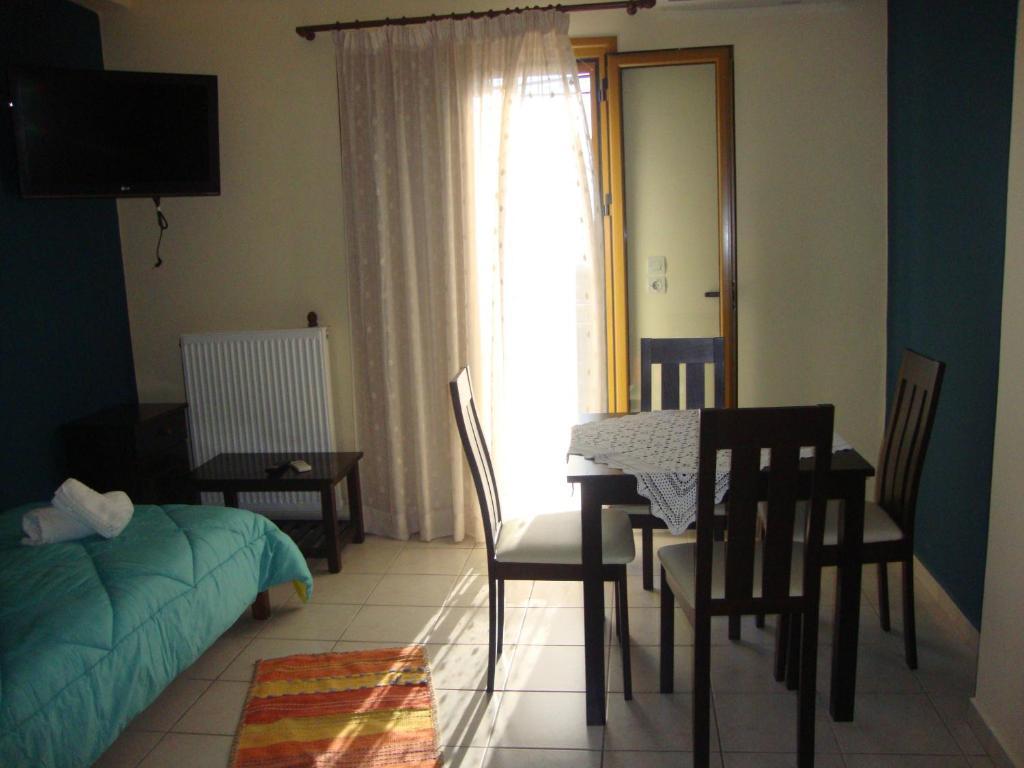 Kafiona Guesthouse Pírgos Dhiroú 객실 사진